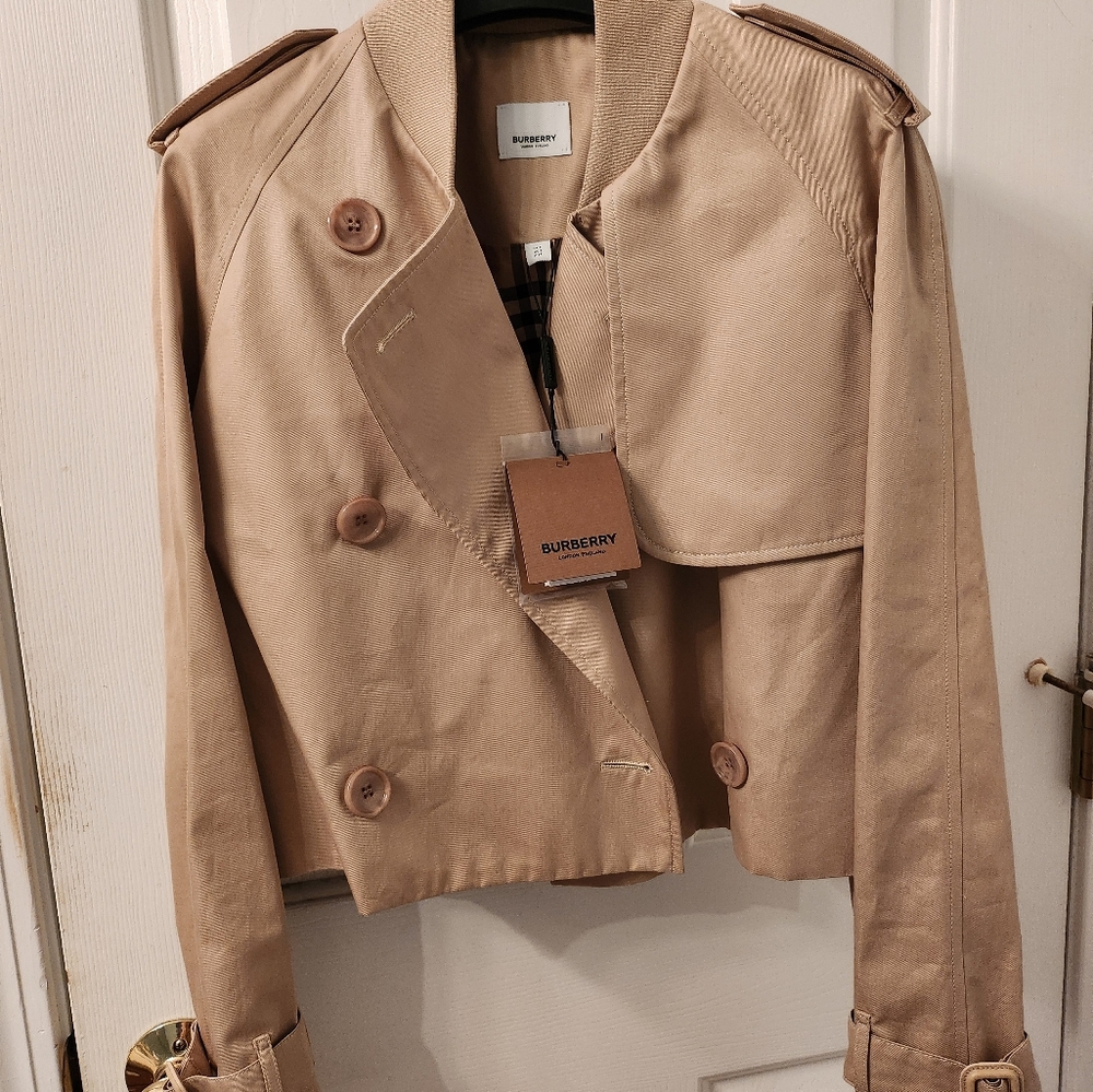 Burberry crop coat